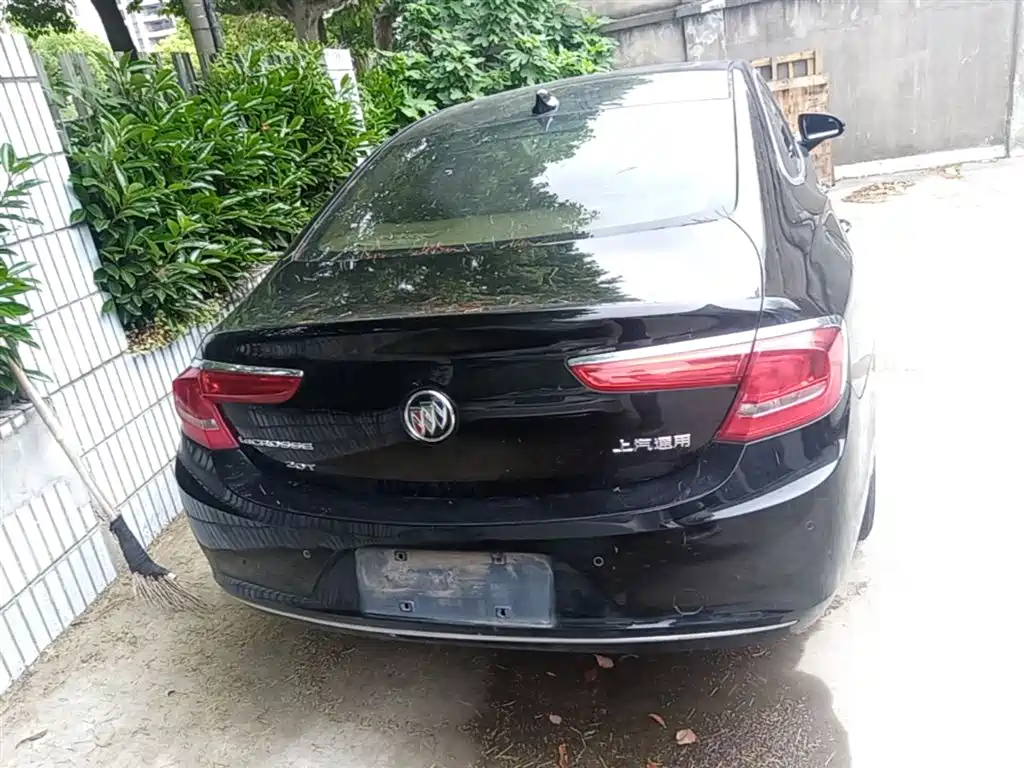 Buick LaCrosse 2018 Model 20T Elite Edition фото 6