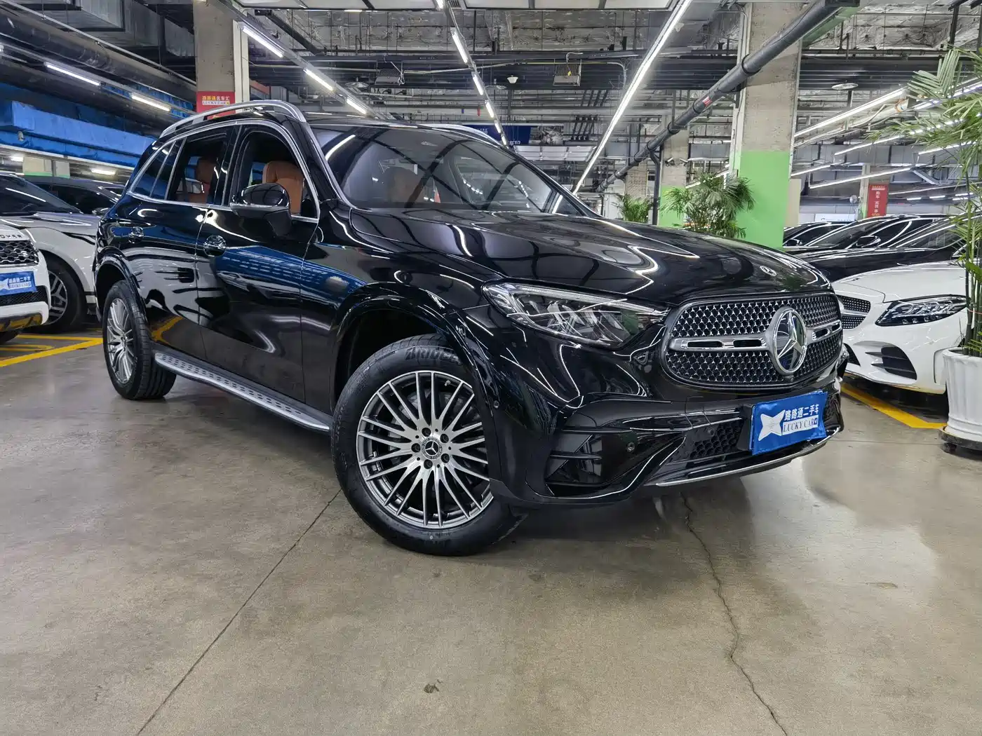 Mercedes-Benz GLC 2023 Facelift GLC 300 L 4MATIC Sport 7-Seater фото 3