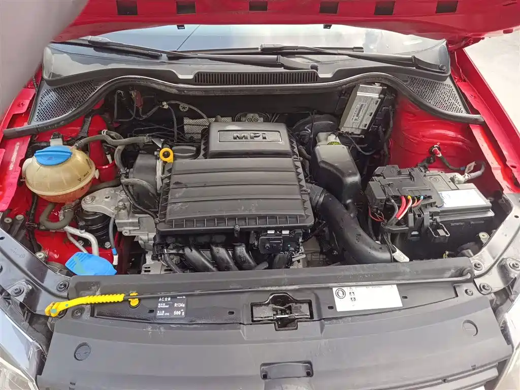 Volkswagen Polo 2016 1.4L Manual Trend фото 16