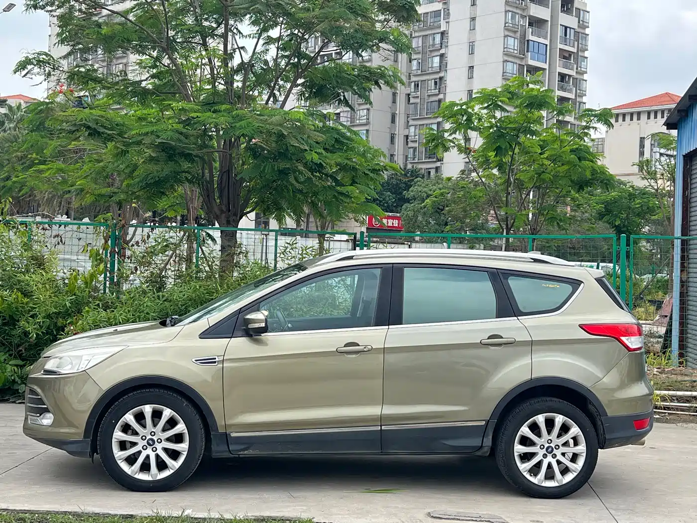 Ford Kuga 2013 2013 1.6L GTDi FWD Trend