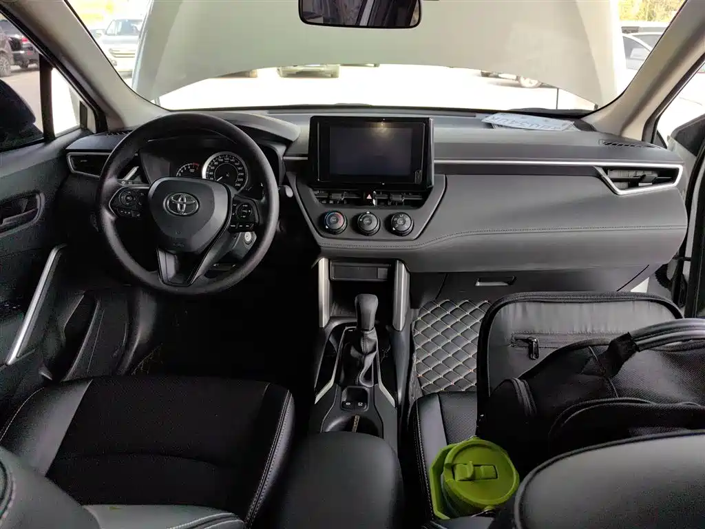 Toyota Corolla Cross 2022 2.0L Pioneer Edition фото 6