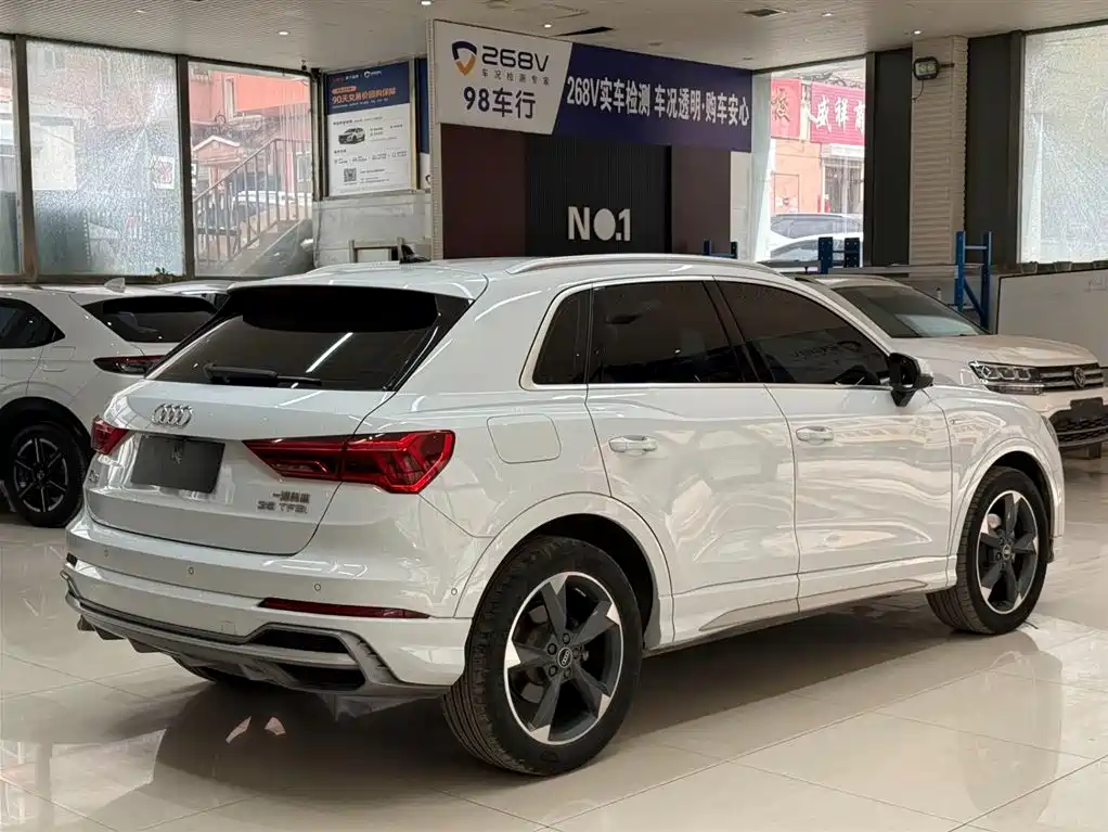 Audi Q3 2022 35 TFSI Fashion Dynamic фото 4