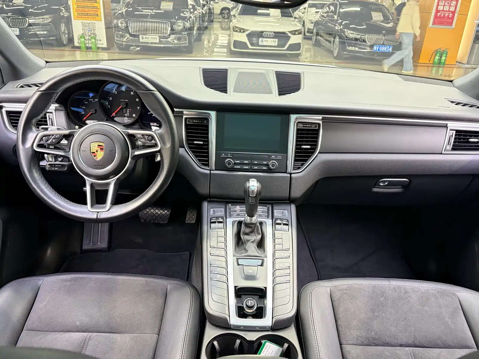 Фото 6 - Porsche Macan
