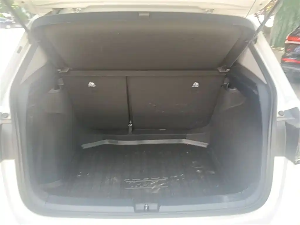 Volkswagen Tharu 2025 New Edge 300TSI Enjoyment Edition фото 19