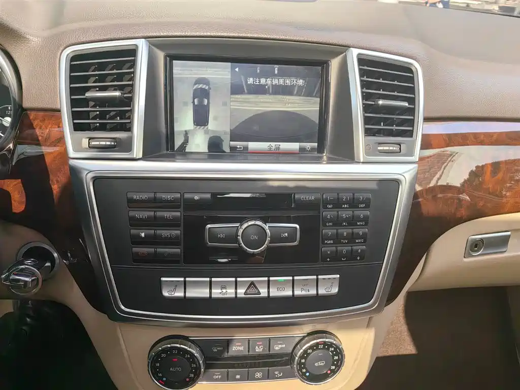 Mercedes-Benz M-Class 2014 ML 400 4MATIC Luxury фото 21