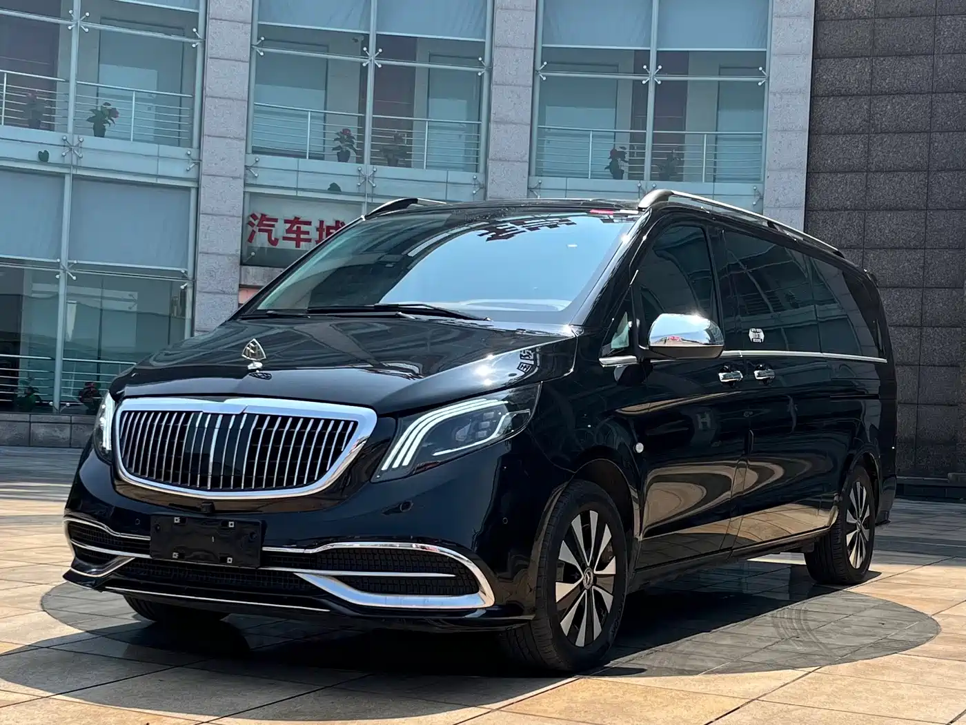 Mercedes-Benz Vito 2023 2.0T Business 7-Seater