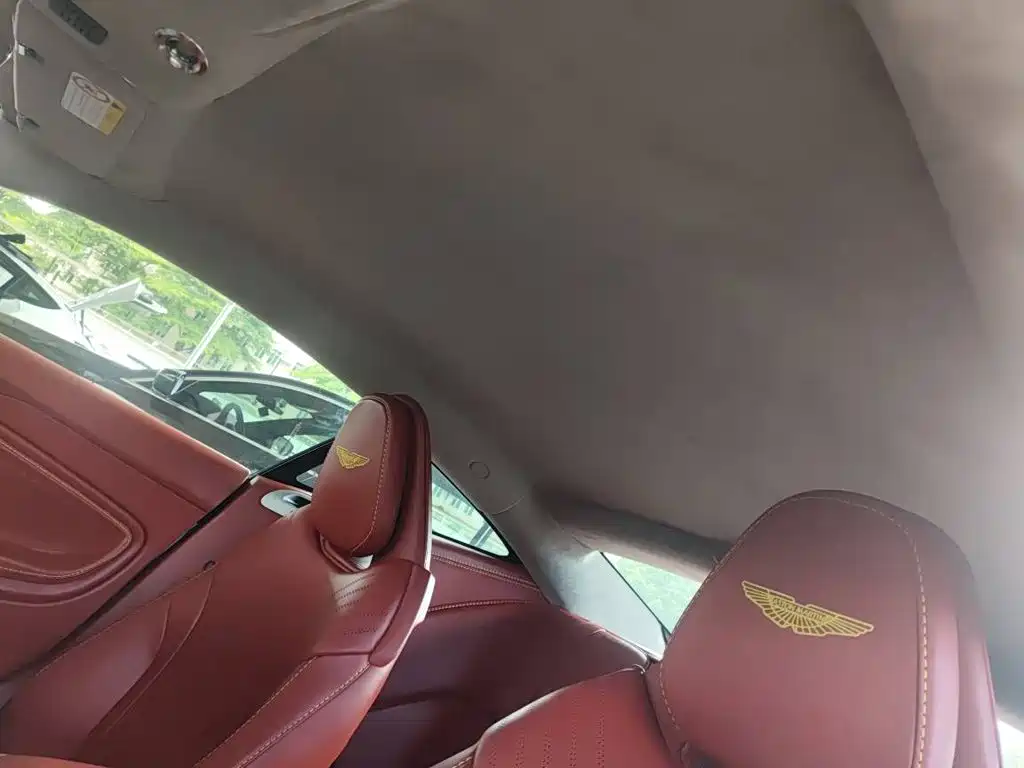 Aston Martin DB11 2022 2020 4.0T V8 Coupe