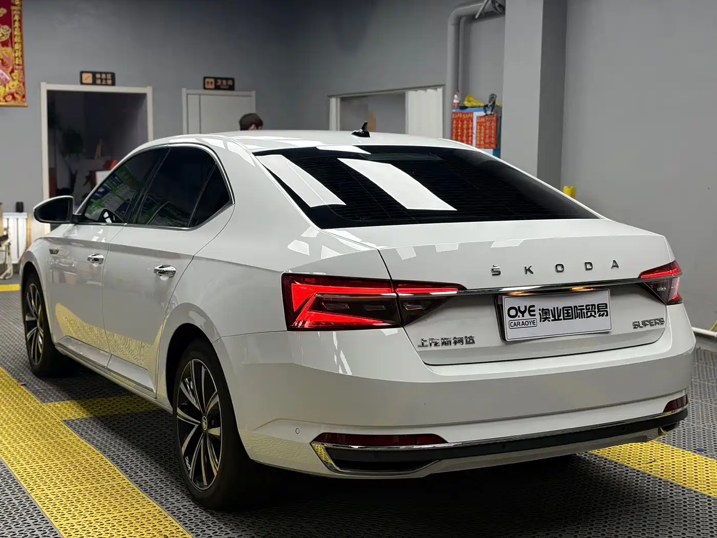 Škoda Superb 2023 2024 TSI280 DSG Premium Edition