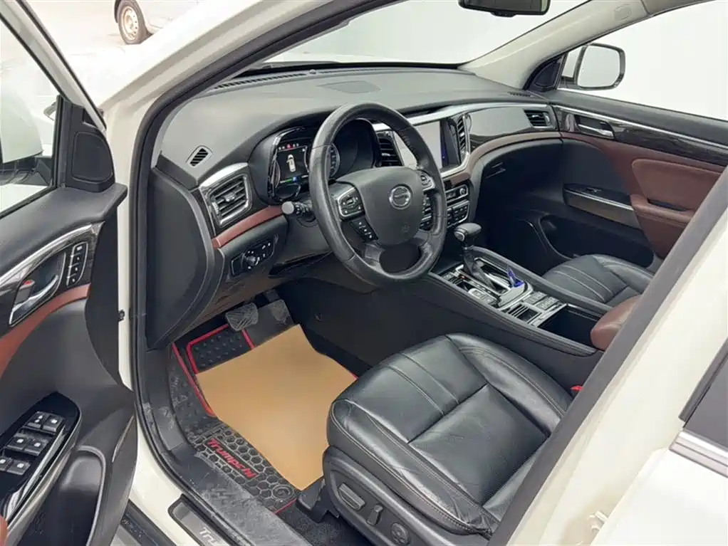 GAC Trumpchi Trumpchi GS8 2017 320T 2WD Luxury Smart Connect (7-seater) фото 20