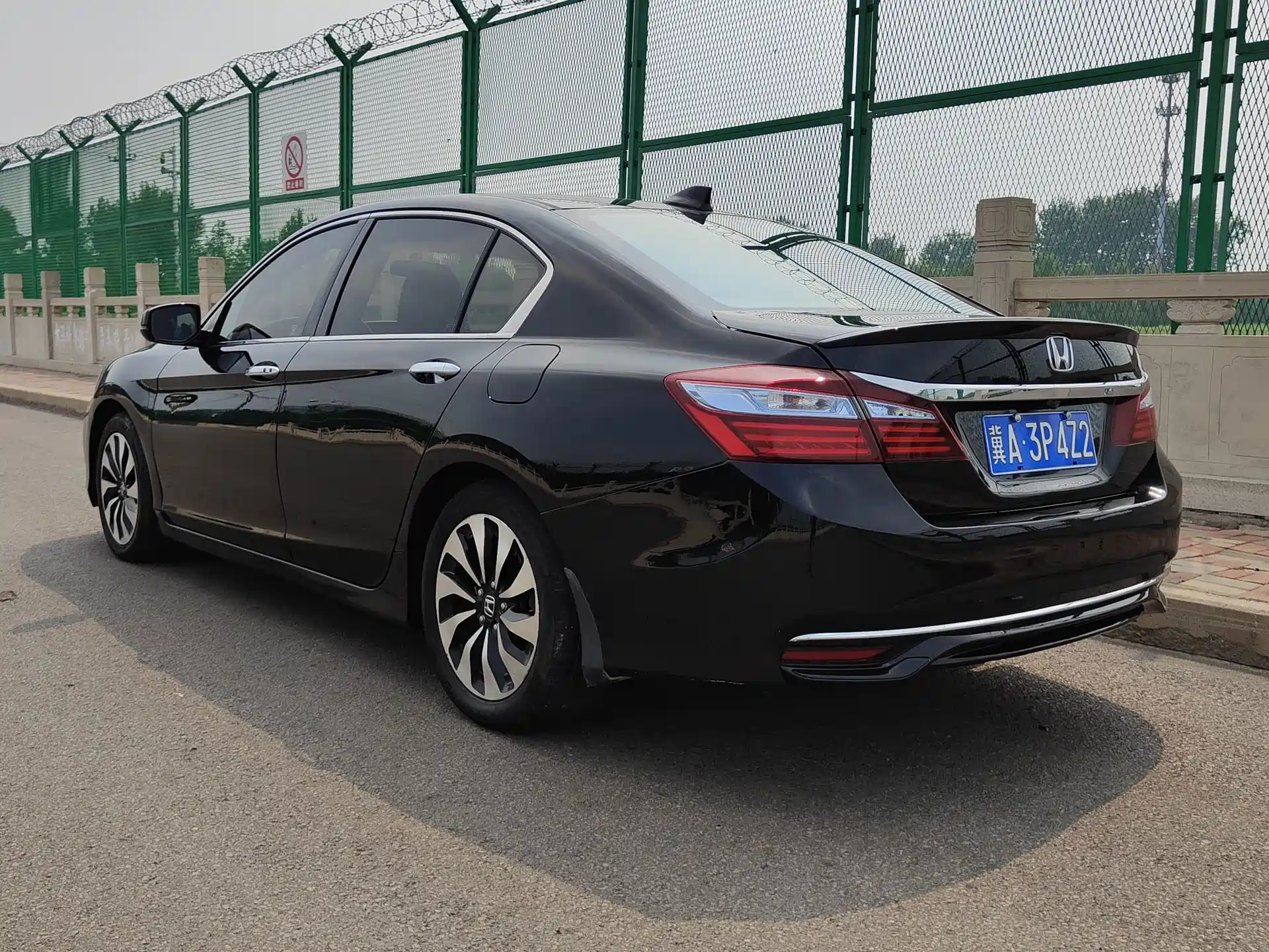 Фото 6 - Honda Accord