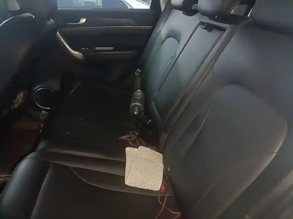 Photo 17 - Haval H6