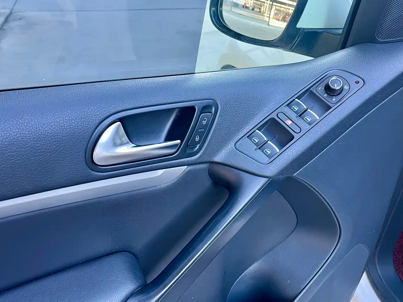 Volkswagen Tiguan 2013 1.8TSI Auto 4WD Luxury фото 6