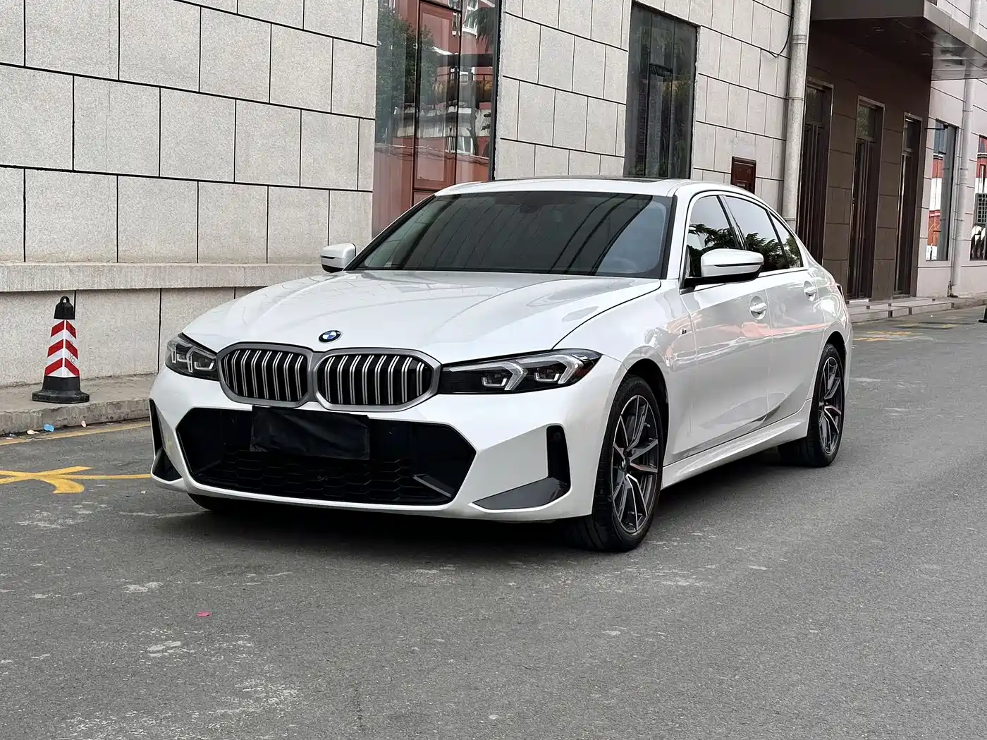 BMW 3 Series 2023 320Li M Sport Package