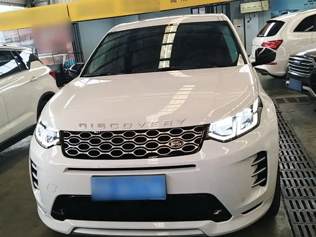 Land Rover Discovery Sport 2025 249PS Performance Tech Edition фото 3