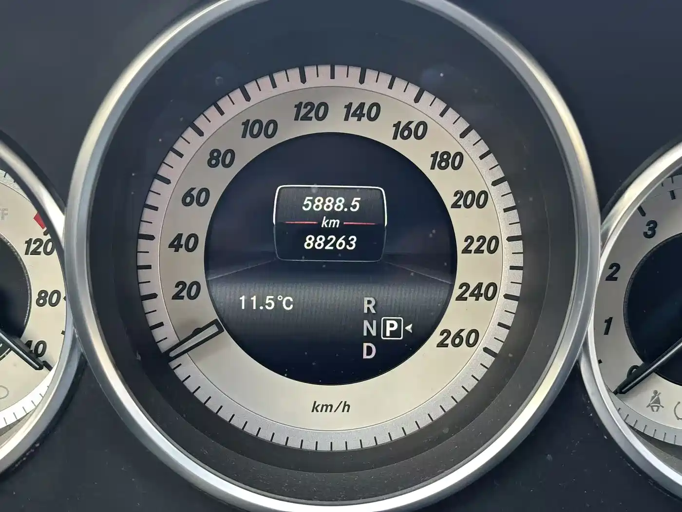 Mercedes-Benz CLS 2015 CLS 260 фото 3