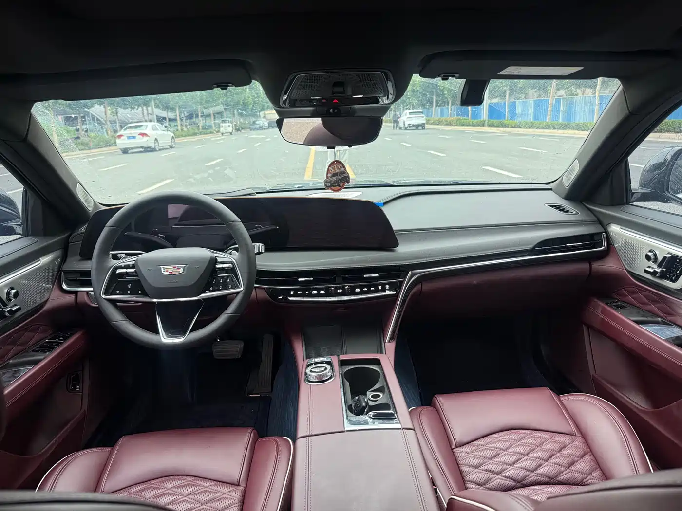 Cadillac CT6 2026 Model 28T Flagship Edition фото 6