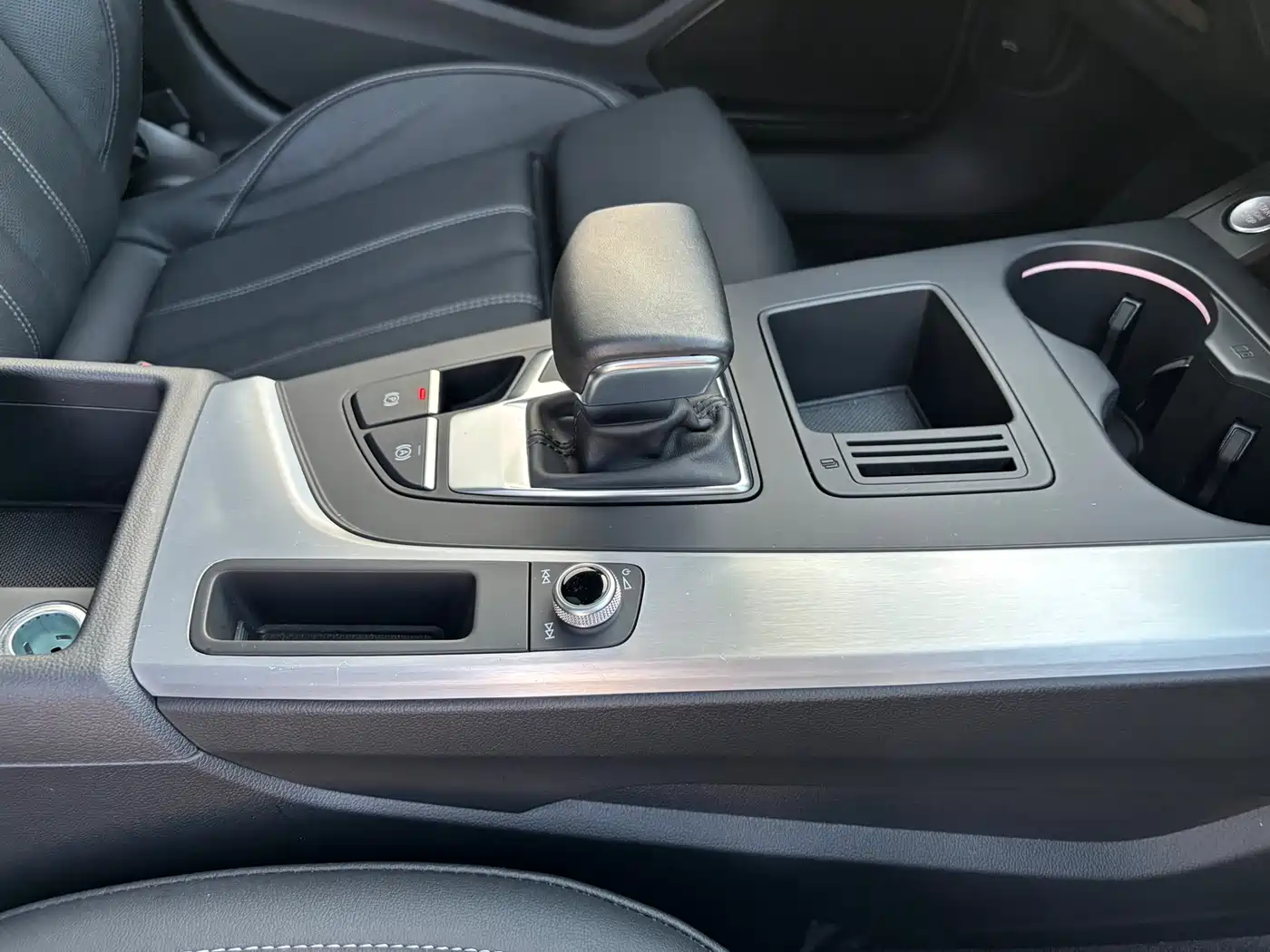 Audi A4L 2020 40 TFSI Luxury Dynamic фото 15