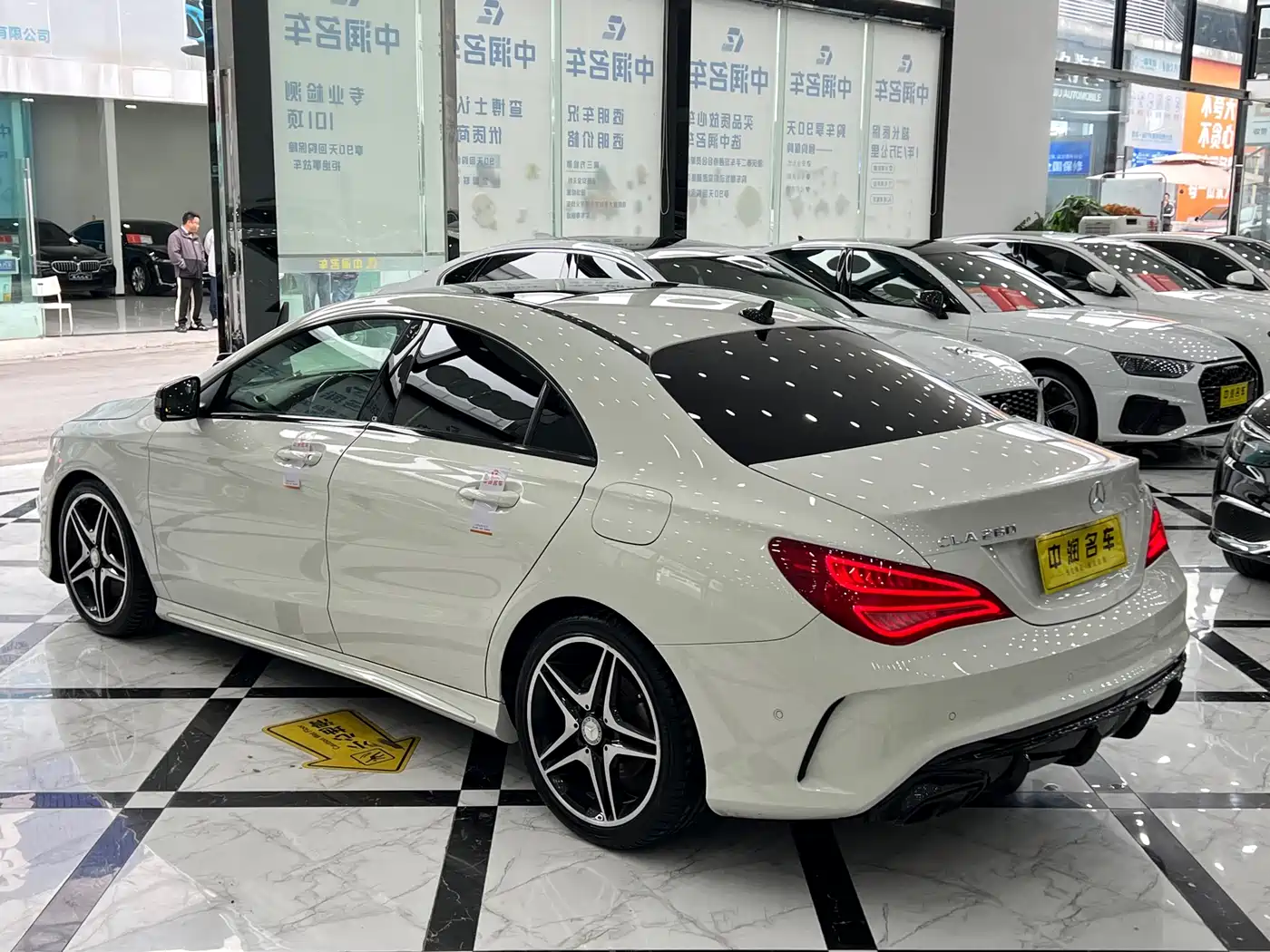 Mercedes-Benz CLA (Import) 2016 CLA 260 4MATIC фото 3