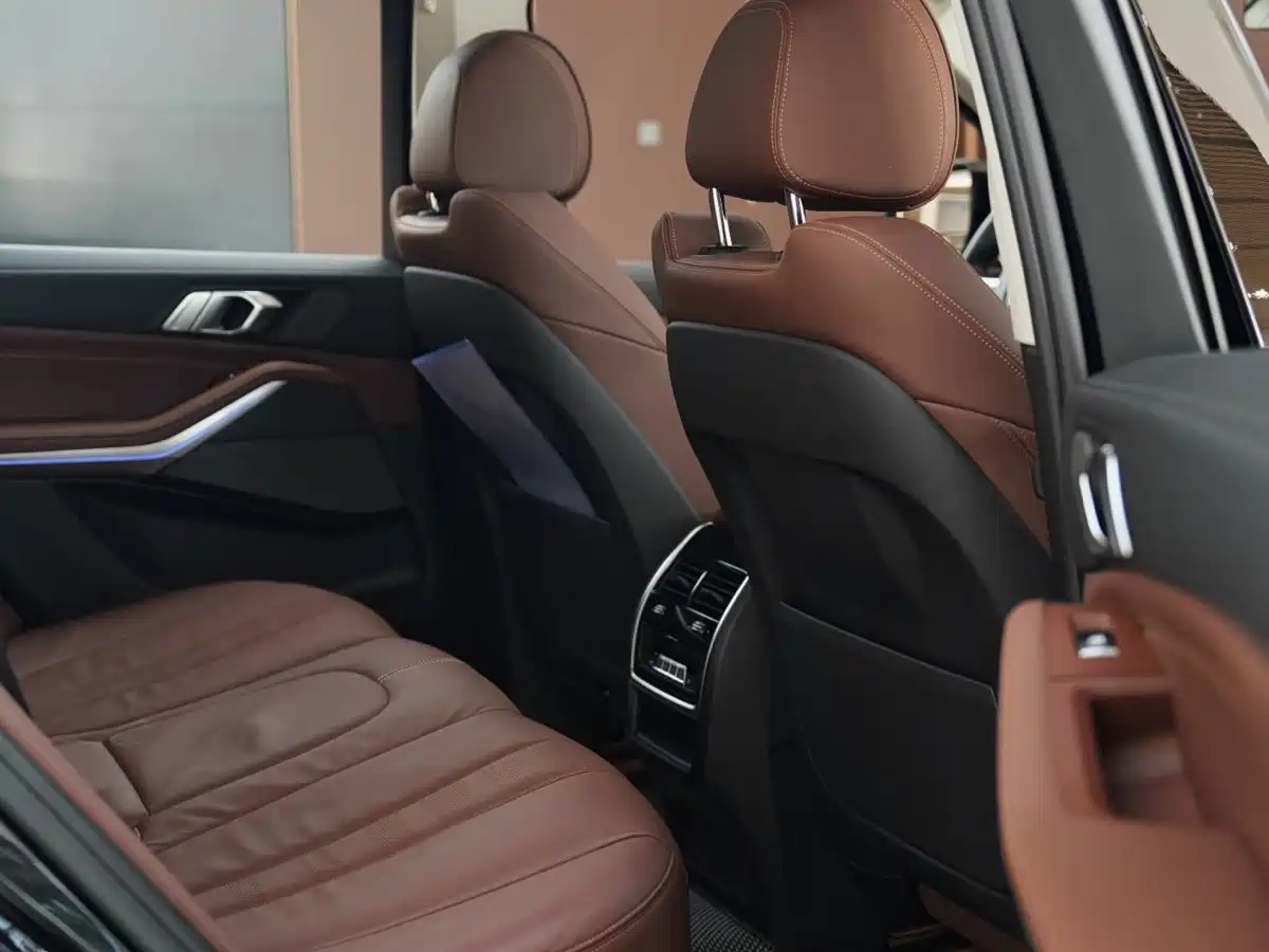 BMW X5 (Import) 2021 xDrive40i M Sport Package фото 12