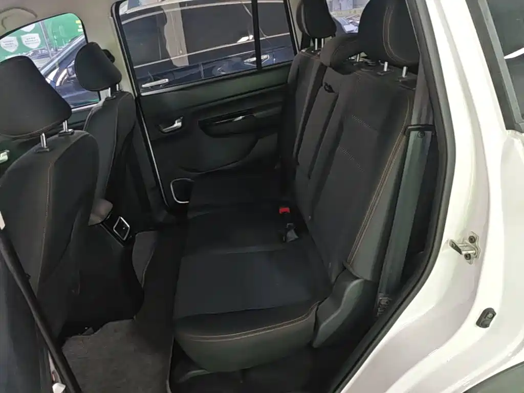 SWM Motor SWM X3 2017 2017 1.5T Manual Fashion