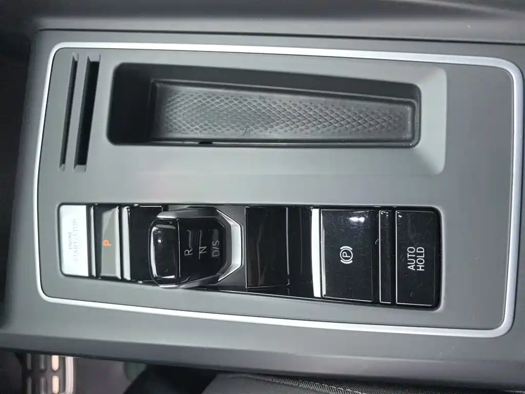 Volkswagen Golf 2021 280TSI DSG R-Line фото 24