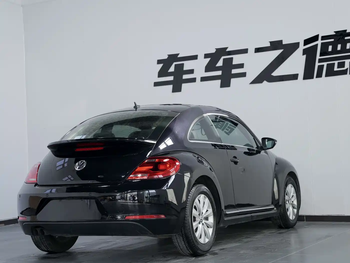Volkswagen Beetle 2014 1.4TSI Fashion Edition фото 16