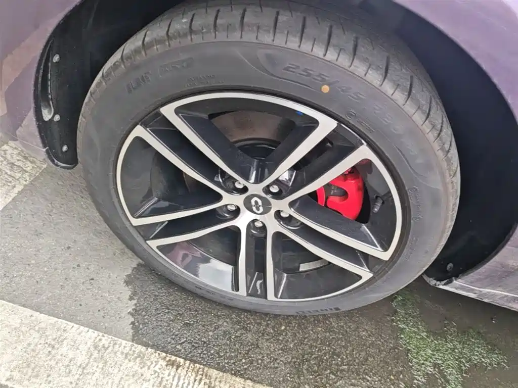 AITO Wenjie AITO M5 2025 Extended Range Ultra AWD фото 23