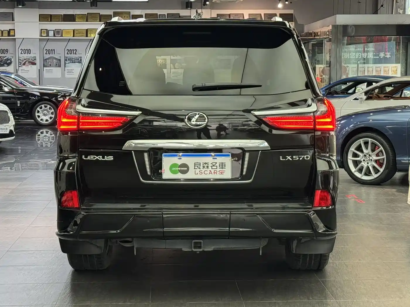 Lexus LX 2019 570 Dynamic Luxury Edition фото 5