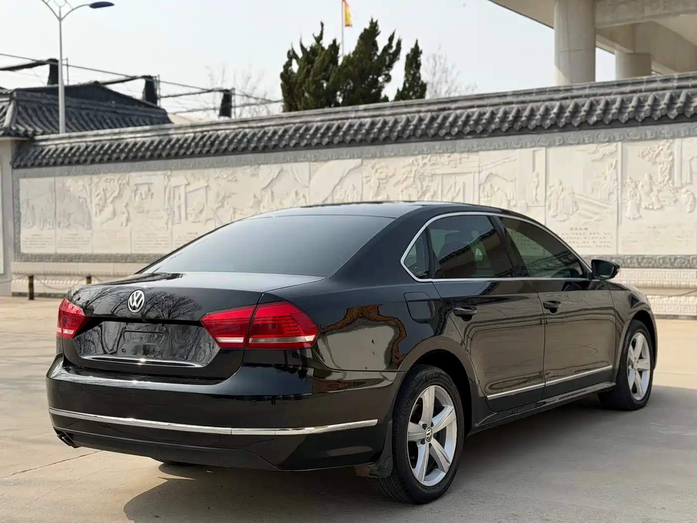Volkswagen Passat 2014 1.8TSI DSG Executive Edition фото 12