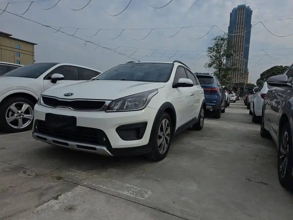 Kia KX CROSS 2018 2017 1.4L AT GLS