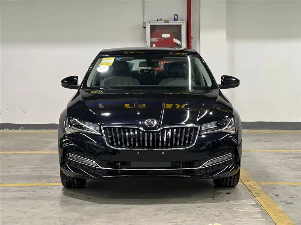 Škoda Superb 2025 Model TSI280 DSG Premium Edition фото 2