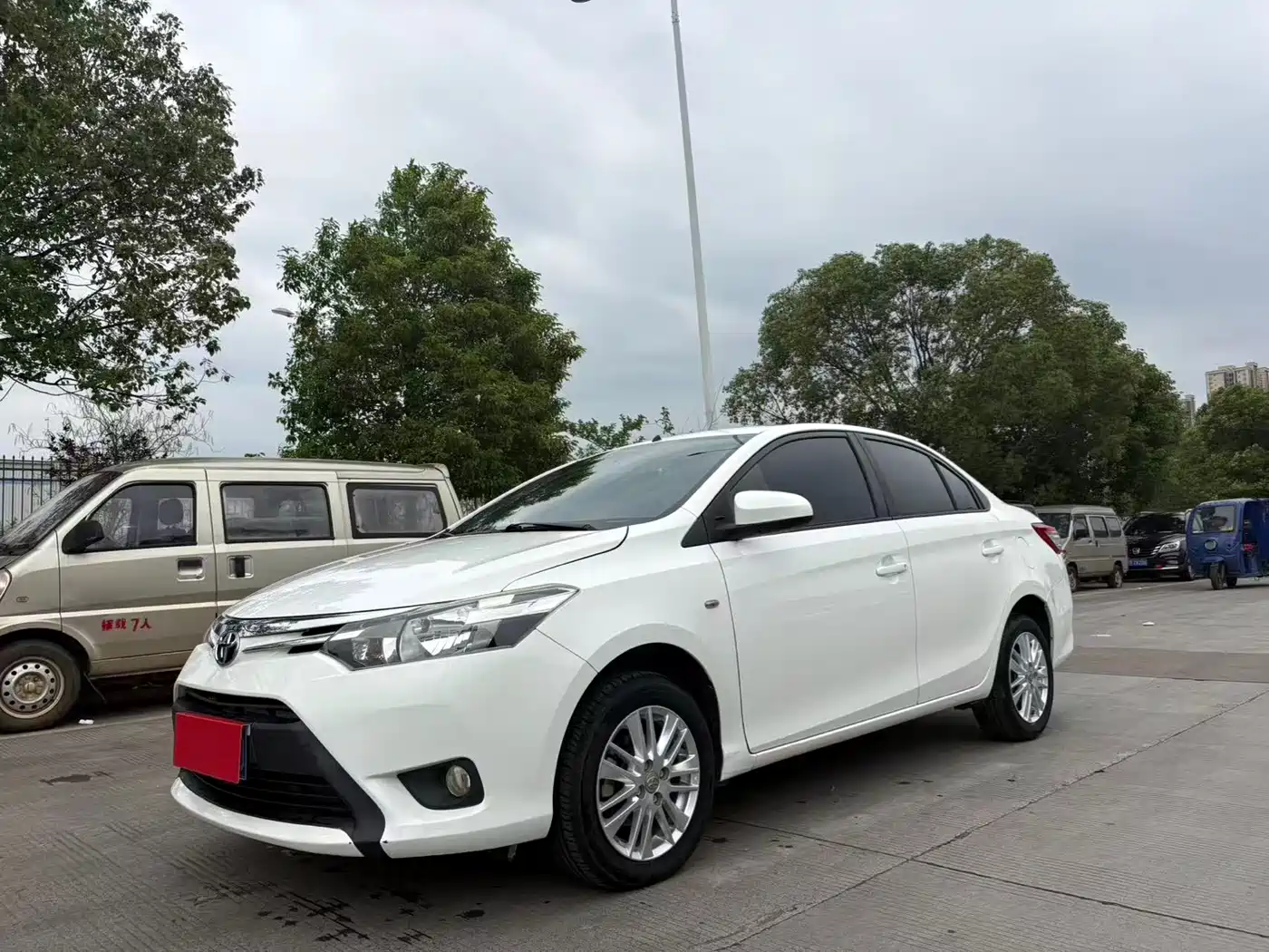 Toyota Vios 2016 1.5L Automatic Zhi Zhen Xing Yao Edition фото 3