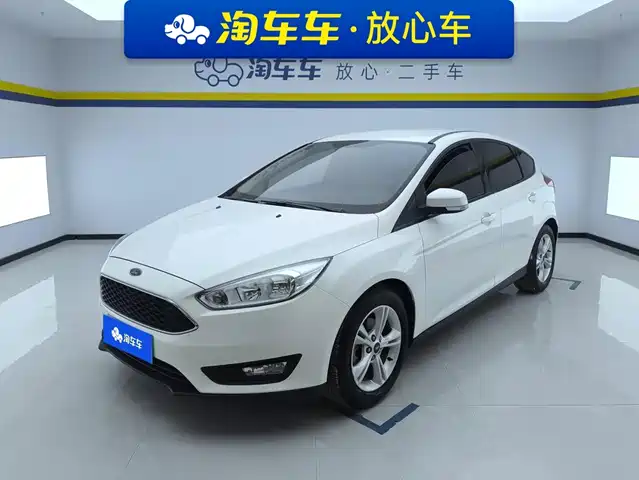 Ford Focus 2017 Hatchback 1.6L Auto Comfort Smart Edition — фото 1