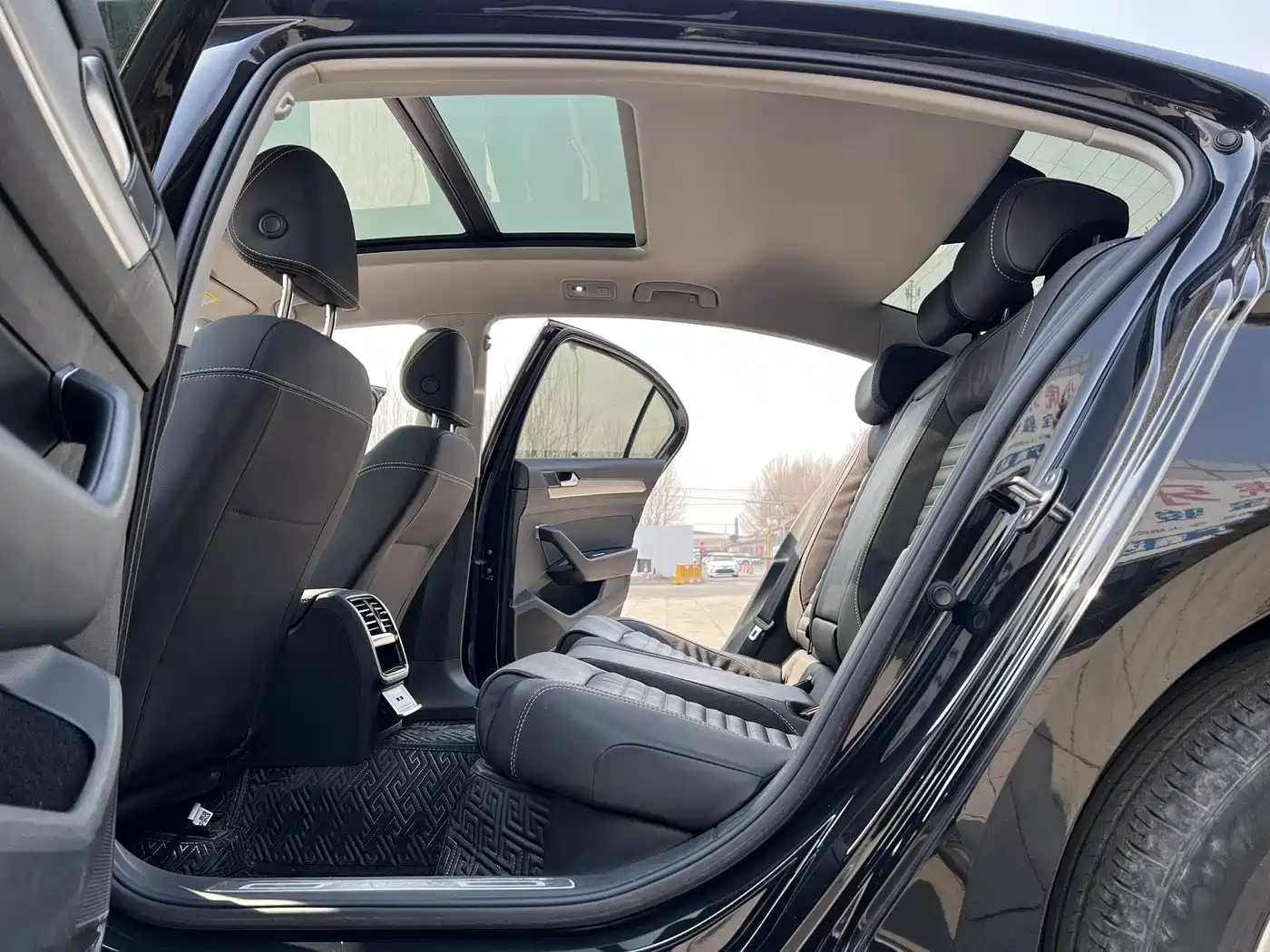 Volkswagen Magotan 2020 280TSI DSG Comfort фото 9