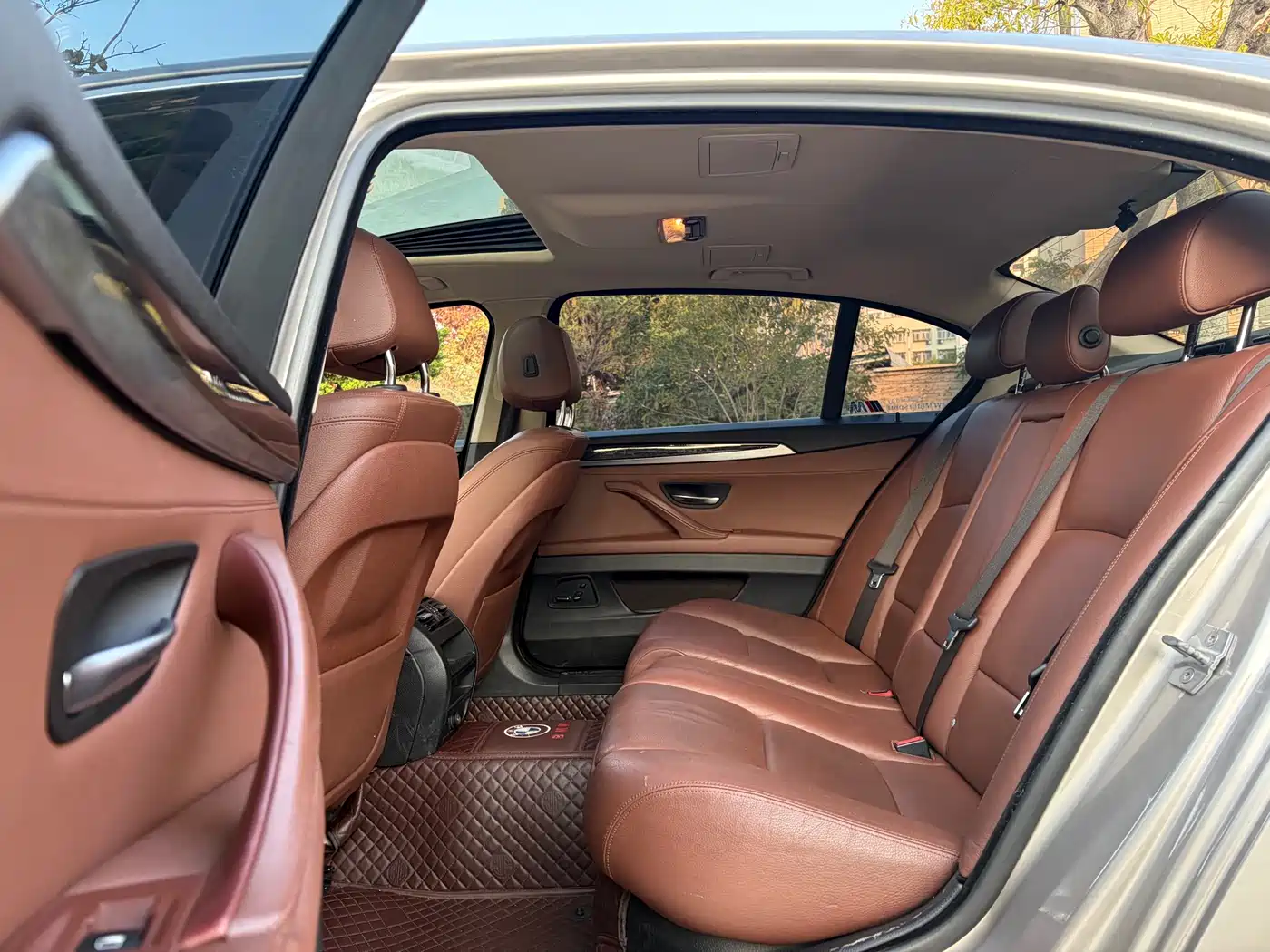 BMW 5 Series 2017 520Li Classic Edition фото 9