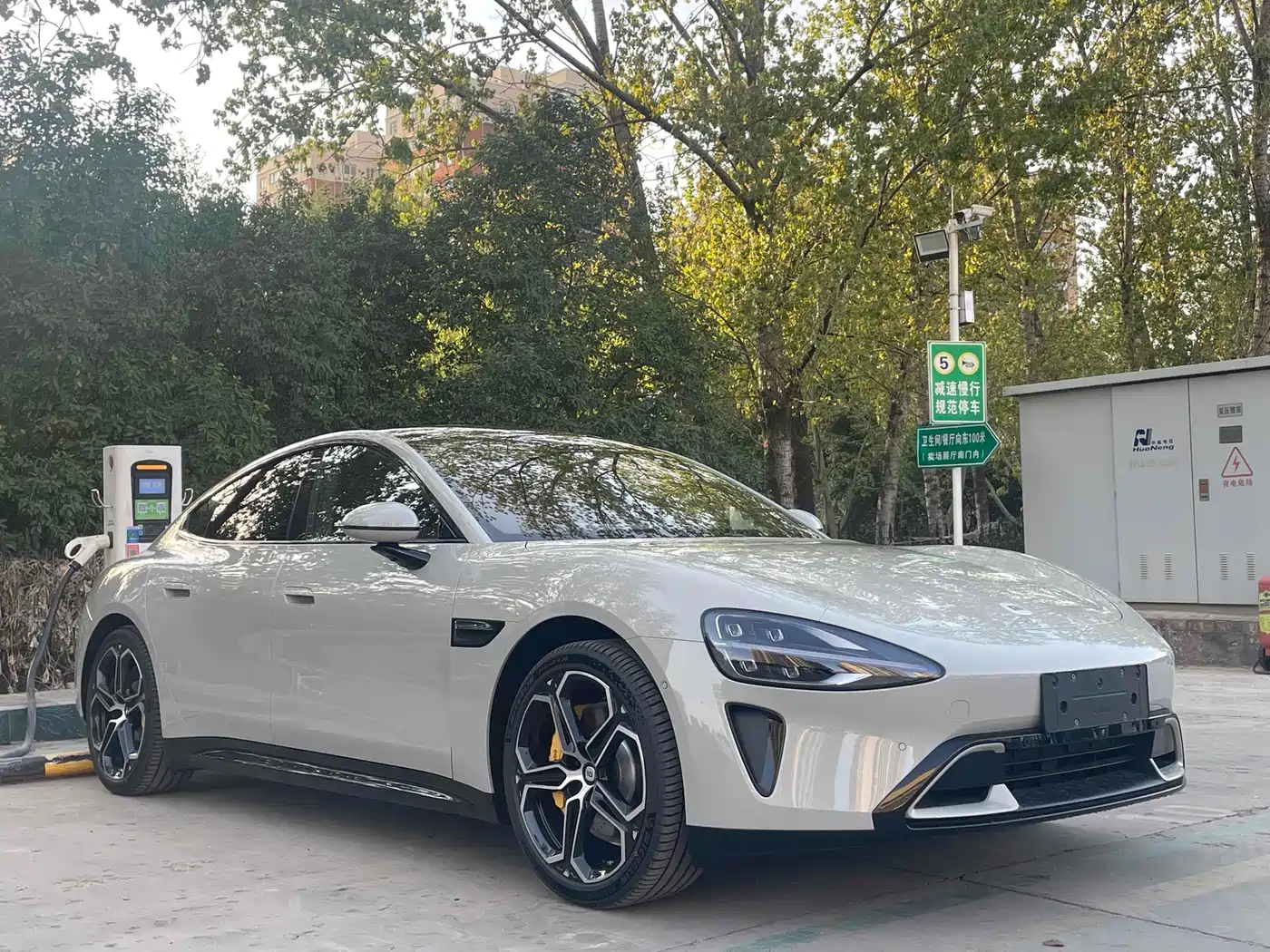 Xiaomi Auto Xiaomi SU7 2024 RWD Long Range Intelligent Driving Edition фото 3