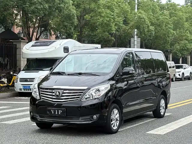 Dongfeng Fengxing Lingzhi PLUS 2022 Wagon 2.0L Manual Premium 7-Seater
