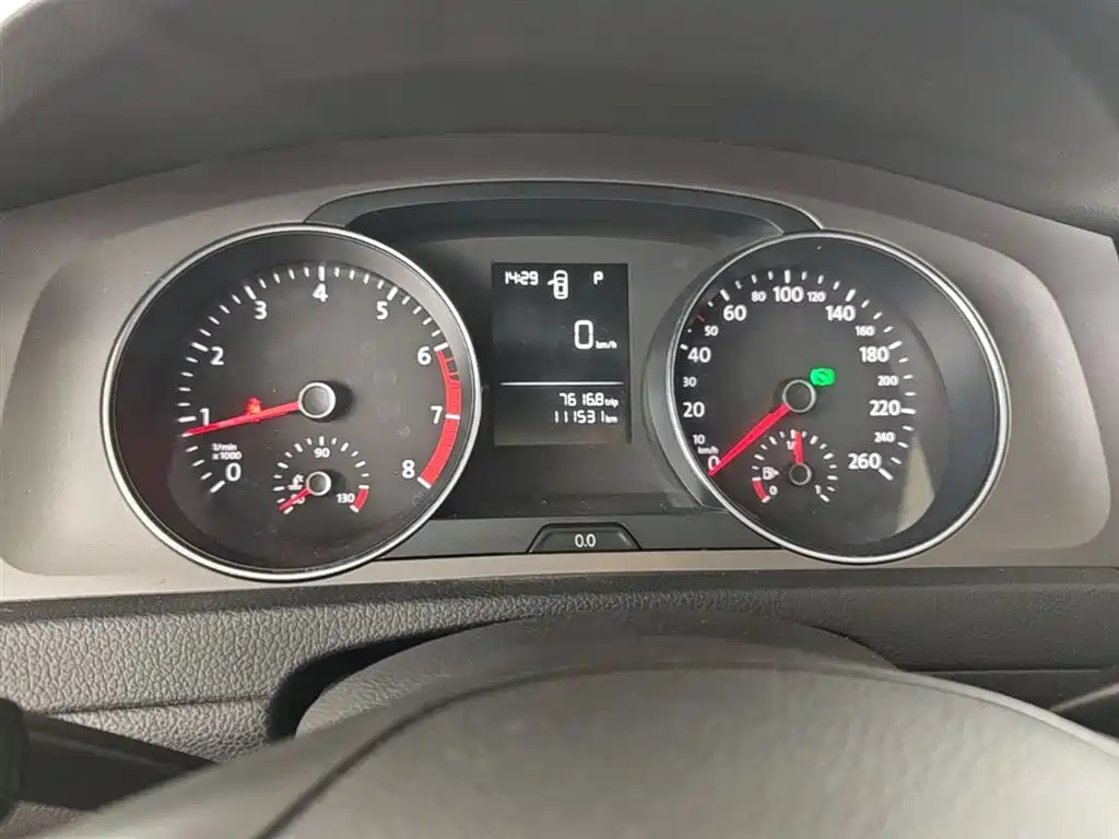 Volkswagen Golf 2015 1.6L Automatic Fashion фото 12