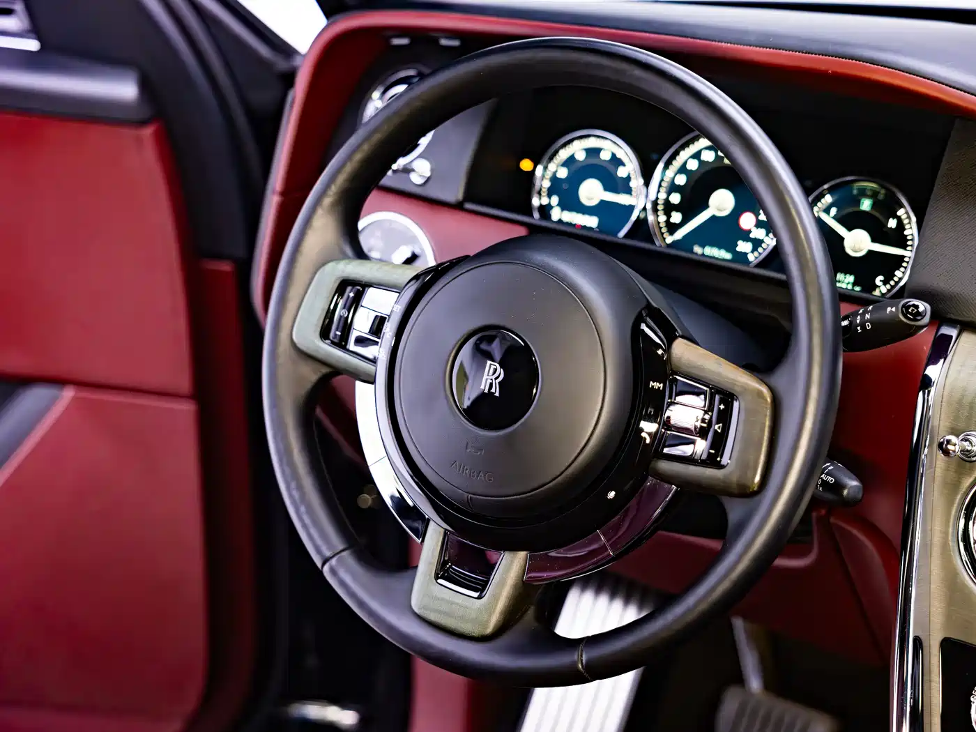 Rolls-Royce Cullinan 2018 4-Seater Version фото 12