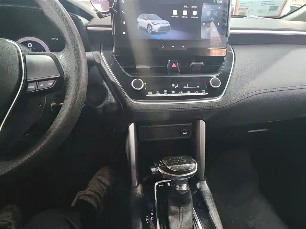 Toyota Frontlander 2023 2.0L CVT Elite Edition фото 10