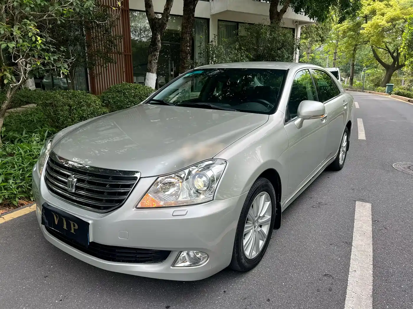 Toyota Crown 2010 2.5L Royal Leather Edition