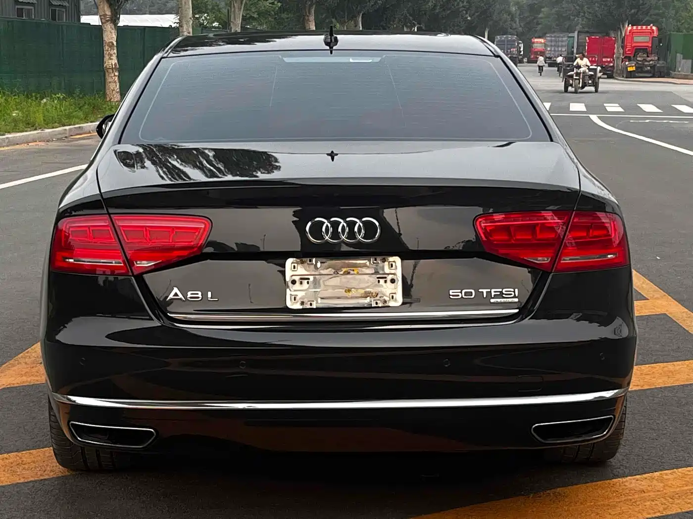 Audi A8 2013 A8L 45 TFSI quattro Comfort фото 8