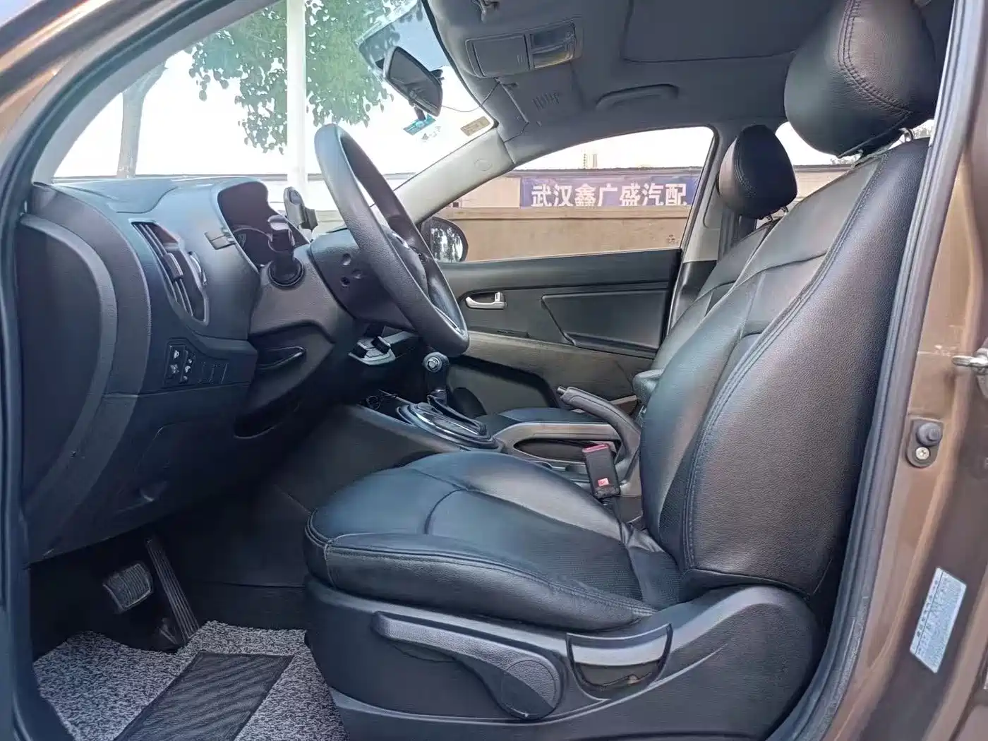 Kia Sportage 2015 2.0L Automatic 2WD GL фото 4