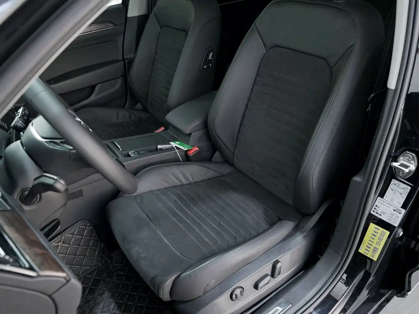Volkswagen Magotan 2018 330TSI DSG Luxury фото 10