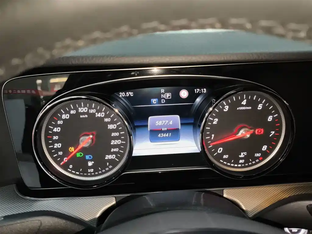 Mercedes-Benz E-Class 2017 E 200 Sport фото 12