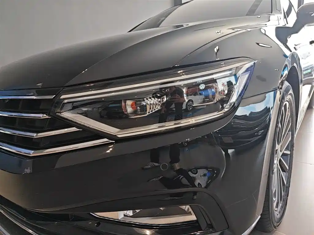 Volkswagen Magotan 2020 330TSI DSG Luxury фото 24