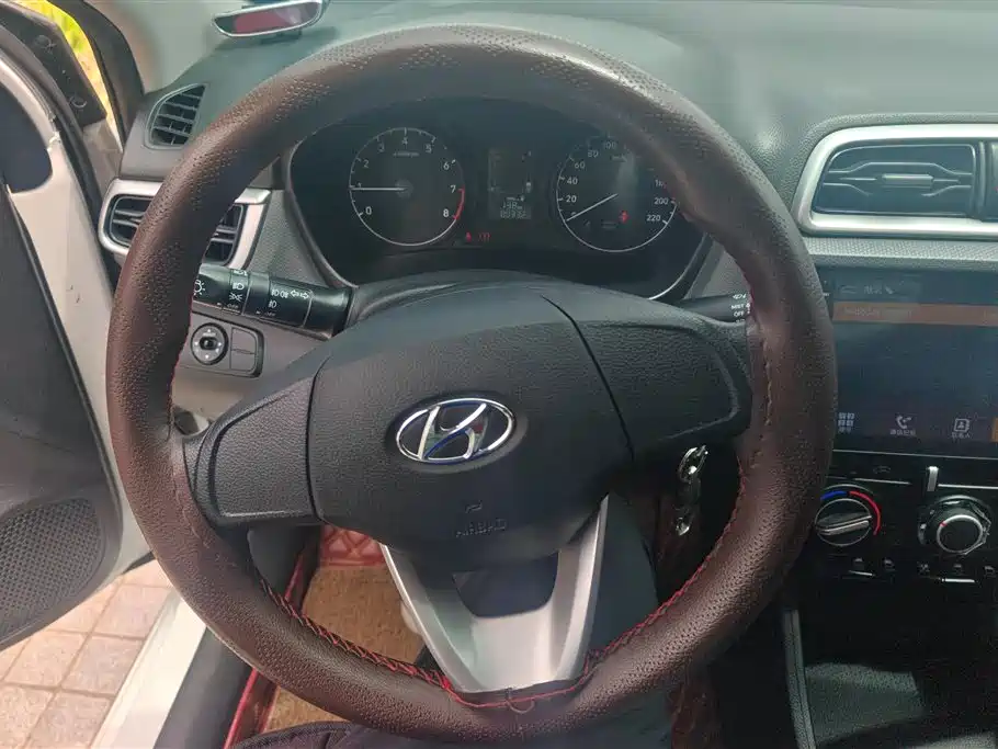 Hyundai Verna 2017 1.4L Manual Renewal China V фото 15