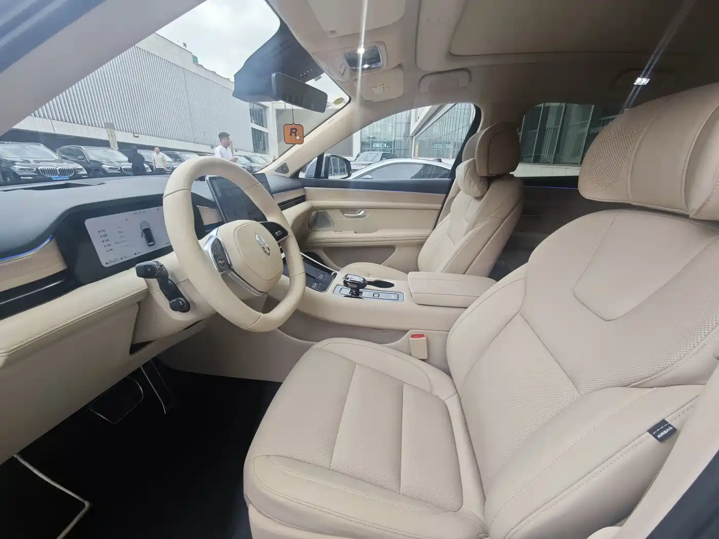 AITO Wenjie AITO M5 2024 Extended Range Max RS AWD Advanced Smart Driving Edition фото 24