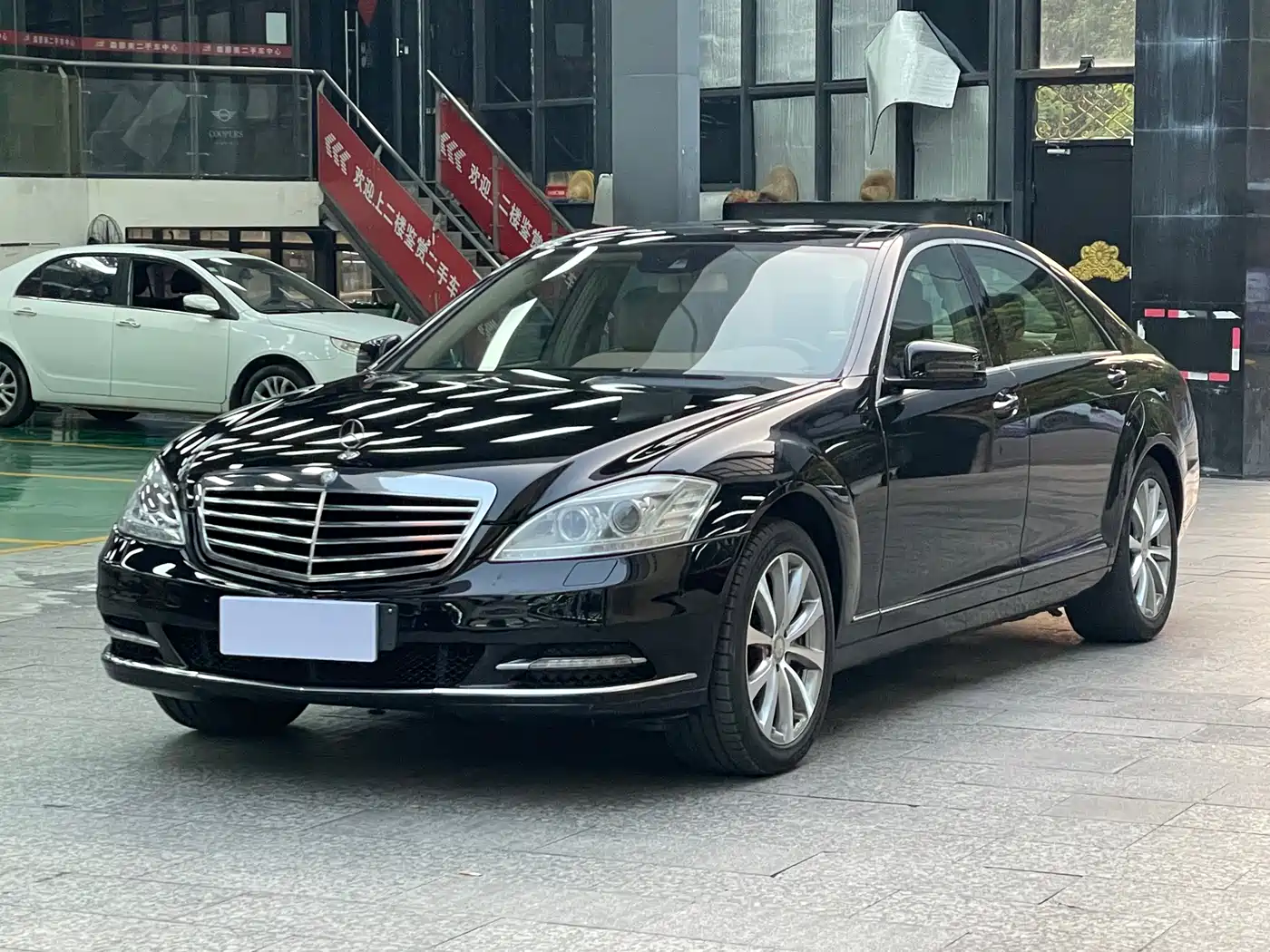 Mercedes-Benz S-Class 2010 S 300 L Premium