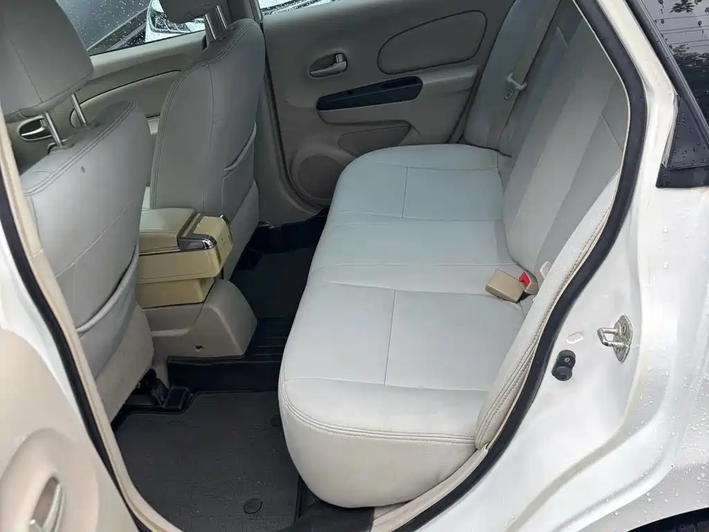 2015 Venucia D50